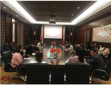 集团公司组织全体员工学习民法典